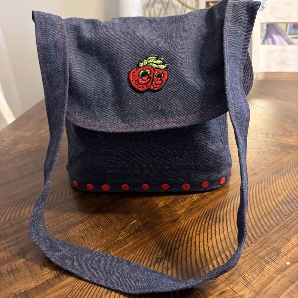 Vintage Strawberry Blue Denim Wood Bottom Cute Rare Find Shoulder Bag Purse